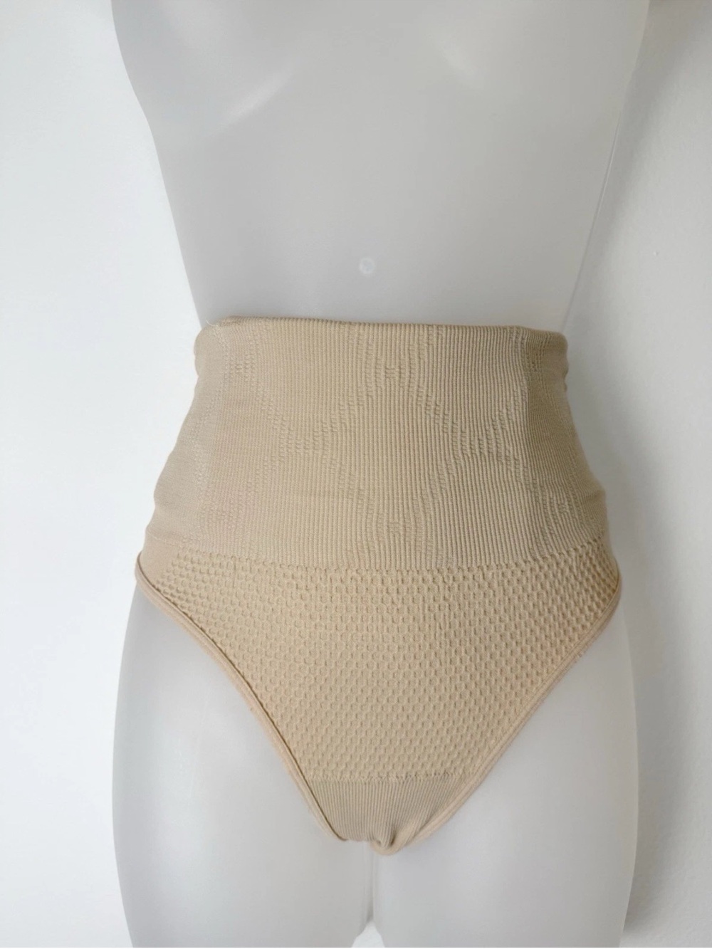 Waist 27”-31” Sz Small ❤️ Compression Belly Panties Shapewear Boned Nude Beige